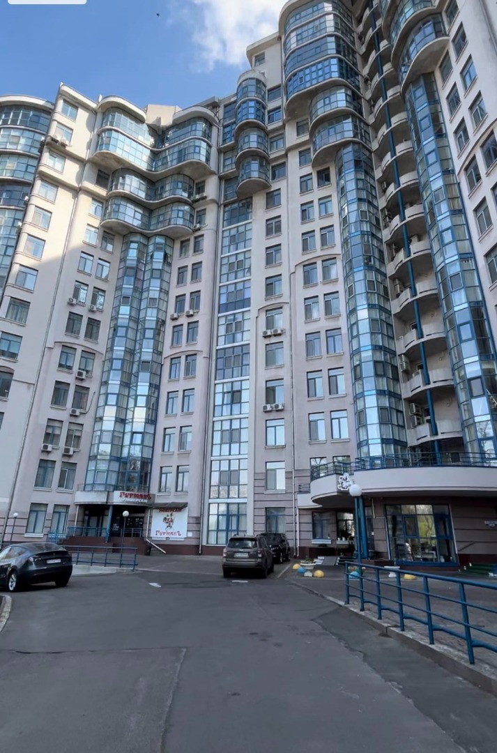 продажа трехкомнатной квартиры номер A-173224 в Приморском районе, фото номер 16
